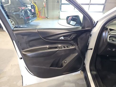 Used 2024 Chevrolet Equinox LT image 10