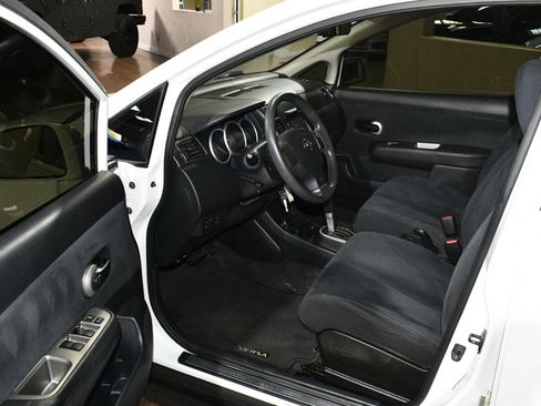 Used 2009 Nissan Versa 1.8 S w/ PWR Pkg image 47