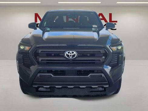 Used 2025 Toyota Tacoma SR RWD image 2