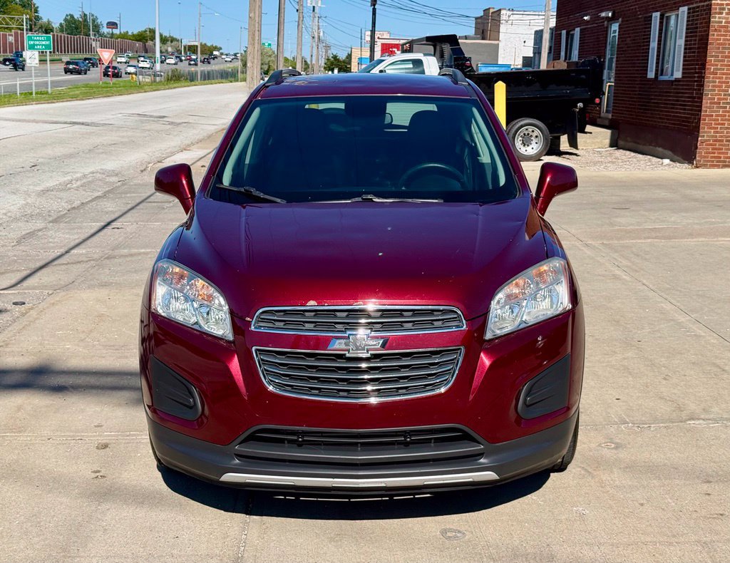 Used 2016 Chevrolet Trax LT w/ LT Convenience Package AWD/4WD image 2