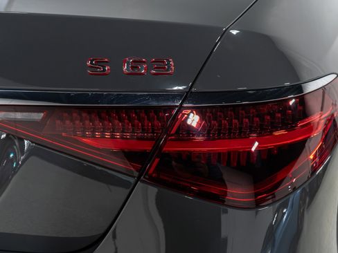 Used 2025 Mercedes-Benz S 63 AMG S image 23