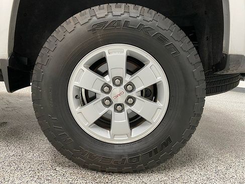 Used 2017 GMC Canyon 2WD Crew Cab w/ Convenience Package image 20