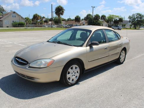 Used 2001 Ford Taurus LX FWD image 5