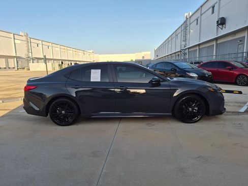 Certified 2025 Toyota Camry SE w/ Convenience Package FWD image 4