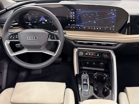 Used 2025 Audi Q5 Premium Plus AWD/4WD image 26