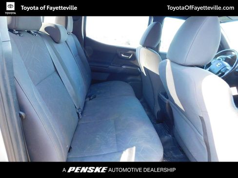 Used 2019 Toyota Tacoma TRD Off-Road image 4