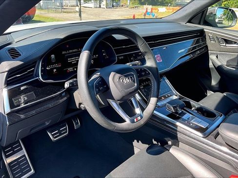 Used 2023 Audi SQ8 Prestige AWD/4WD image 5