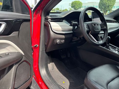 Used 2025 Jeep Compass Limited AWD/4WD image 35