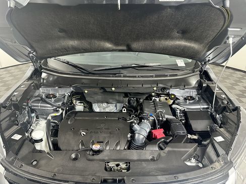 Used 2025 Mitsubishi Outlander Sport SE image 33