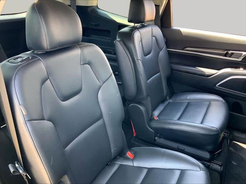 Certified 2025 Kia Telluride S AWD/4WD image 20