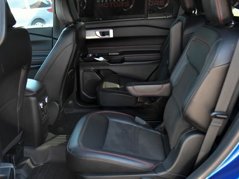 Used 2023 Ford Explorer ST-Line w/ Class IV Trailer Tow Package image 43