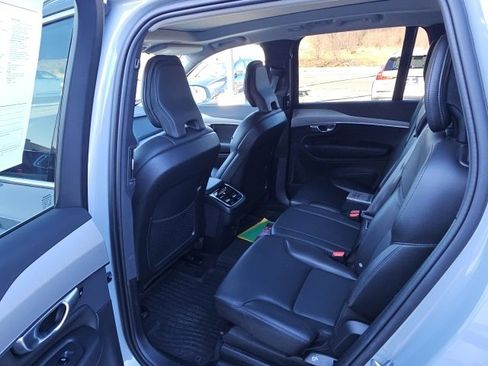 Used 2024 Volvo XC90 B5 Core w/ Climate Package image 12
