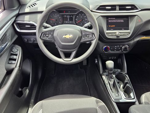 Used 2023 Chevrolet TrailBlazer LT AWD/4WD image 11