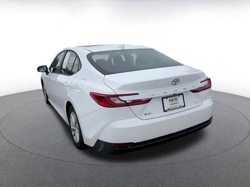 Used 2025 Toyota Camry LE image 11