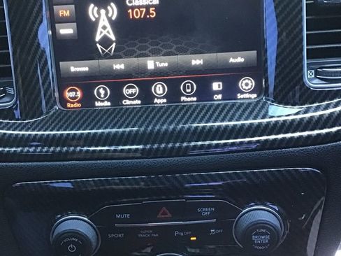 Used 2019 Dodge Charger R/T RWD image 10