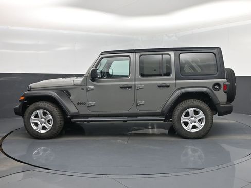 Used 2023 Jeep Wrangler Sport S image 10