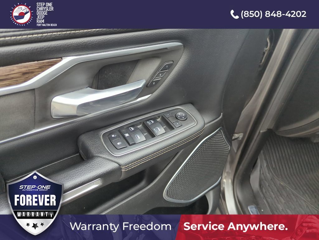 Used 2019 RAM 1500 Laramie AWD/4WD image 18