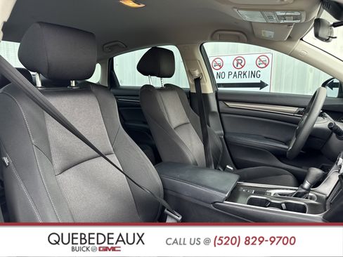 Used 2018 Honda Accord LX image 29