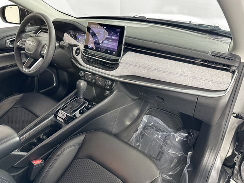 Used 2022 Jeep Compass Latitude image 26