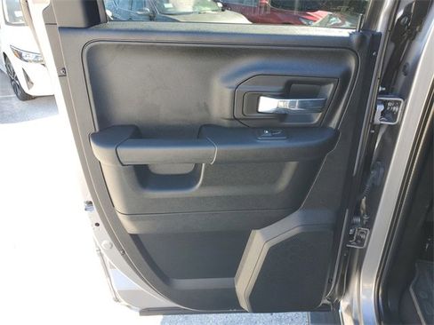 Used 2023 RAM 1500 Classic Warlock image 9