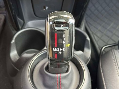 Used 2020 MINI Cooper S w/ Premium Package image 36