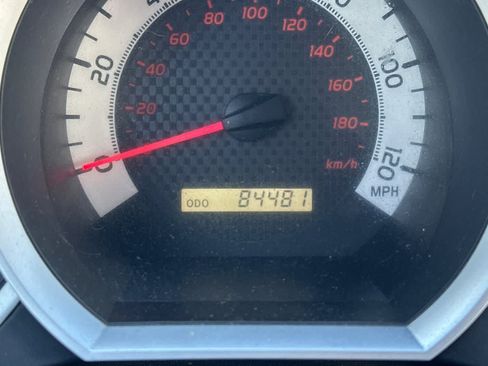 Used 2012 Toyota Tacoma 2WD Regular Cab image 19