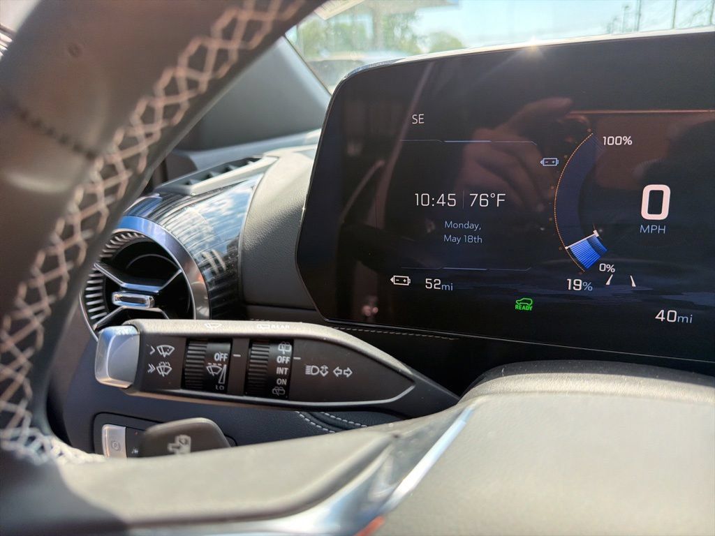 New 2025 Chevrolet Blazer EV LT AWD/4WD image 13