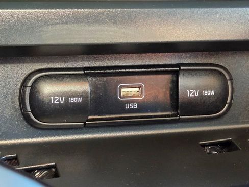 Used 2023 Kia Soul LX w/ LX Technology Package image 31