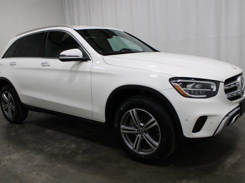 Used 2021 Mercedes-Benz GLC 300 image 4