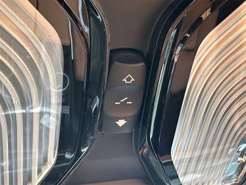 Certified 2023 BMW 540i xDrive 540i xDrive w/ Premium Package image 39