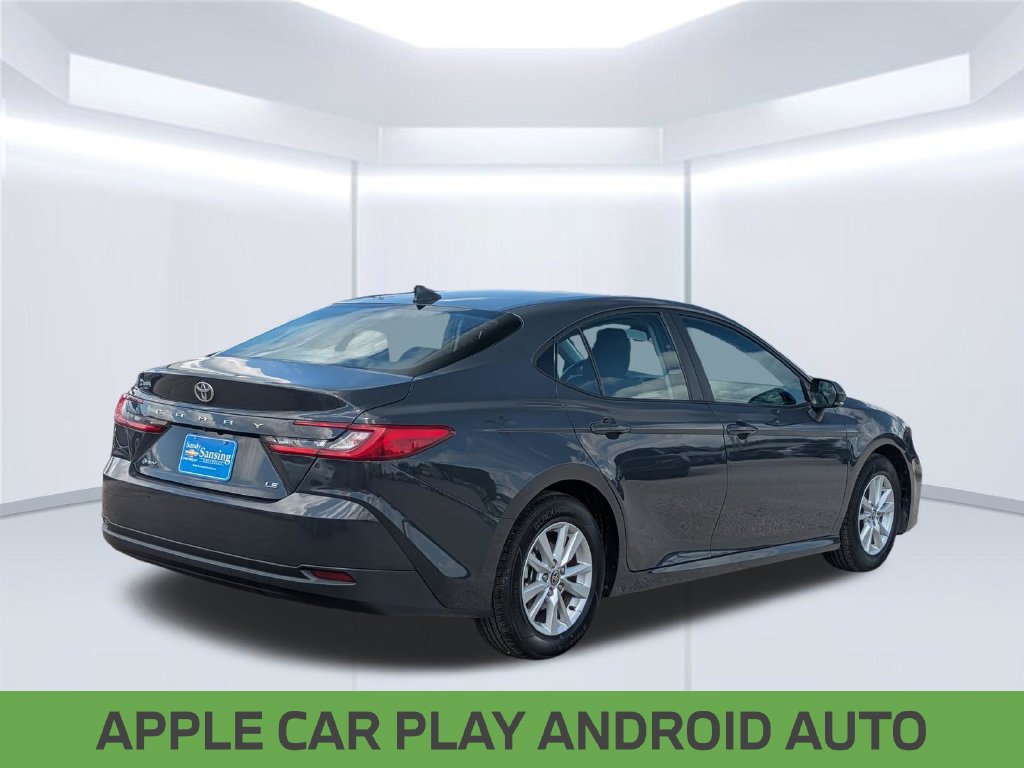 Used 2025 Toyota Camry SE FWD image 6
