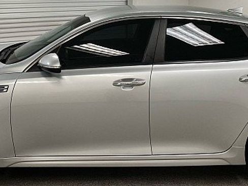 Used 2019 Kia Optima LX image 8