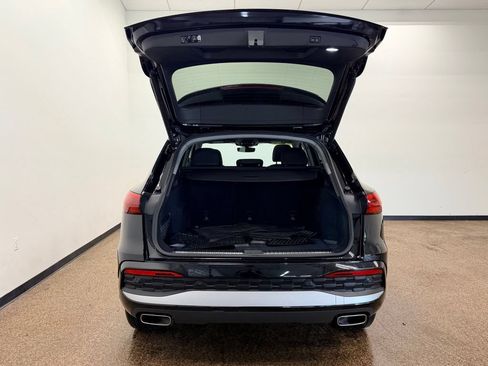 Used 2025 Audi Q5 Premium AWD/4WD image 4