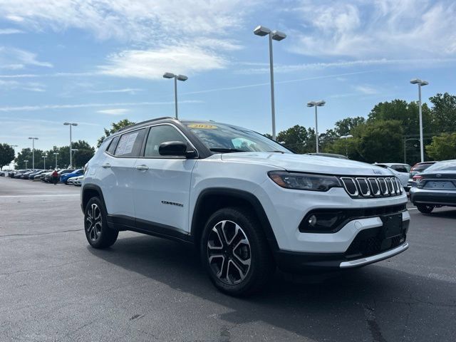 Used 2022 Jeep Compass Limited AWD/4WD image 4