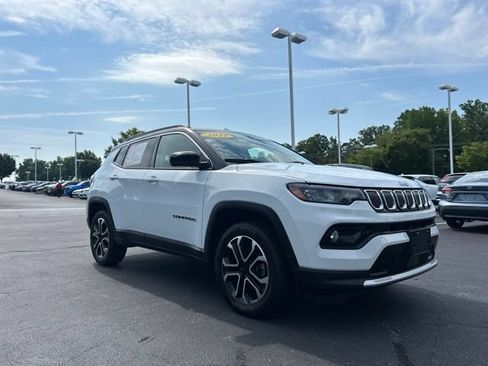 Used 2022 Jeep Compass Limited AWD/4WD image 4