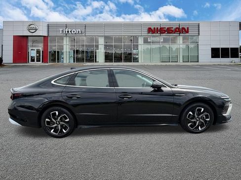 Used 2025 Hyundai Sonata SEL FWD image 8