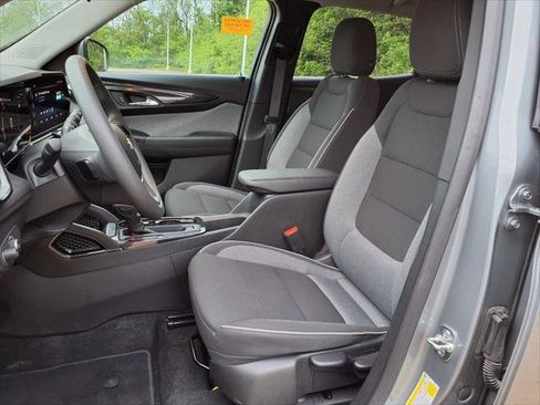Used 2025 Chevrolet TrailBlazer LT AWD/4WD image 11