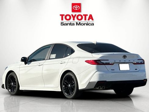 New 2026 Toyota Camry SE image 5
