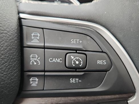 Used 2024 Jeep Grand Cherokee L Limited w/ Luxury Tech Group II AWD/4WD image 24