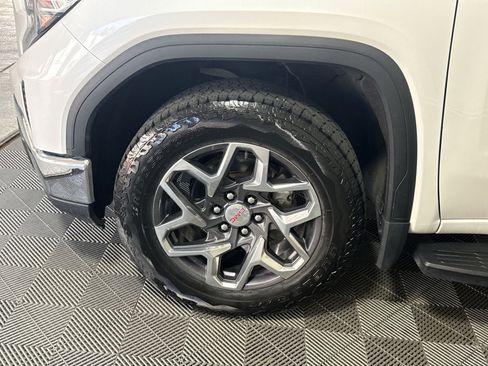 Used 2023 GMC Sierra 1500 SLT w/ SLT Premium Package AWD/4WD image 12