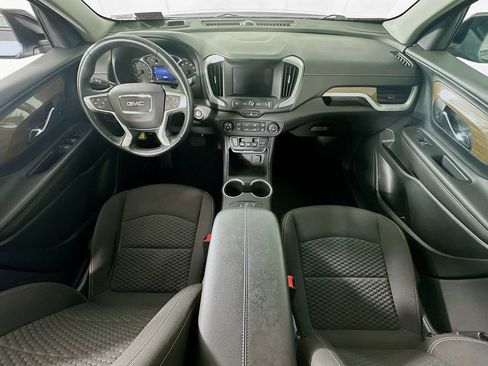 Used 2020 GMC Terrain SLE w/ Elevation Edition image 10
