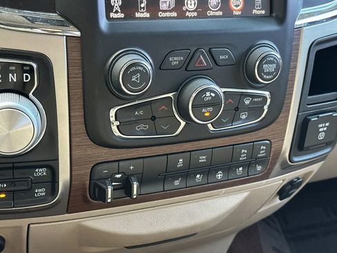 Used 2014 RAM 1500 Laramie w/ Convenience Group image 21