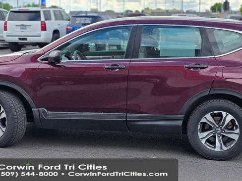 Used 2017 Honda CR-V LX image 12