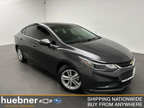 Used 2016 Chevrolet Cruze LT FWD image 1