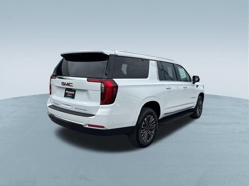 New 2026 GMC Yukon XL Elevation w/ Elevation Premium Package AWD/4WD image 9