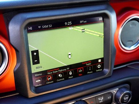 Used 2022 Jeep Gladiator Rubicon w/ Safety Group image 17