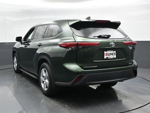 Used 2023 Toyota Highlander L image 10