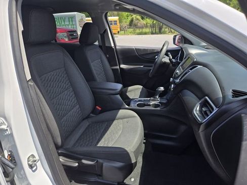 Used 2020 Chevrolet Equinox LT FWD image 20