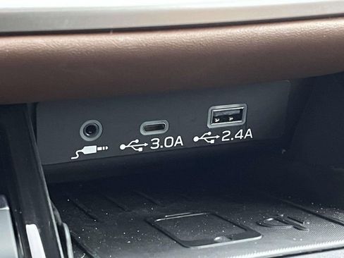 Used 2025 Subaru Outback Touring XT image 19