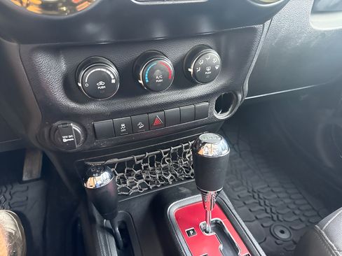 Used 2017 Jeep Wrangler Sport AWD/4WD image 17